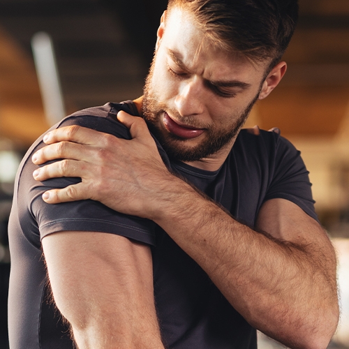 shoulder-pain-relief-power-physical-therapy-costa-mesa-ca